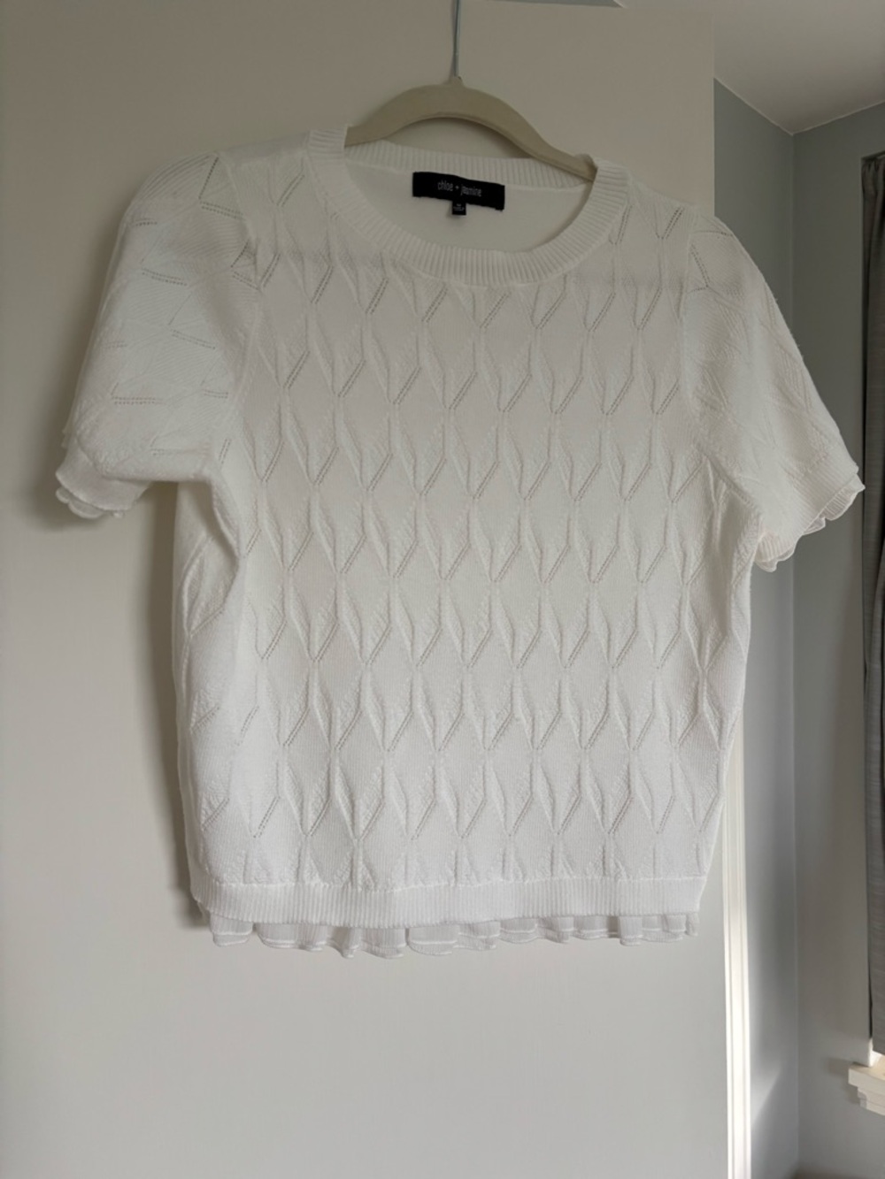 Chloe & jasmine White Short-Sleeve Knit Tee